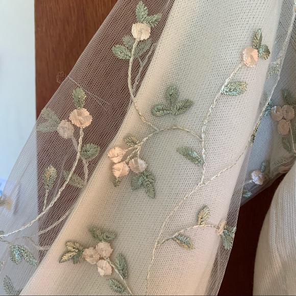 Clear - Sweater with Floral detail - Picture 4 of 5